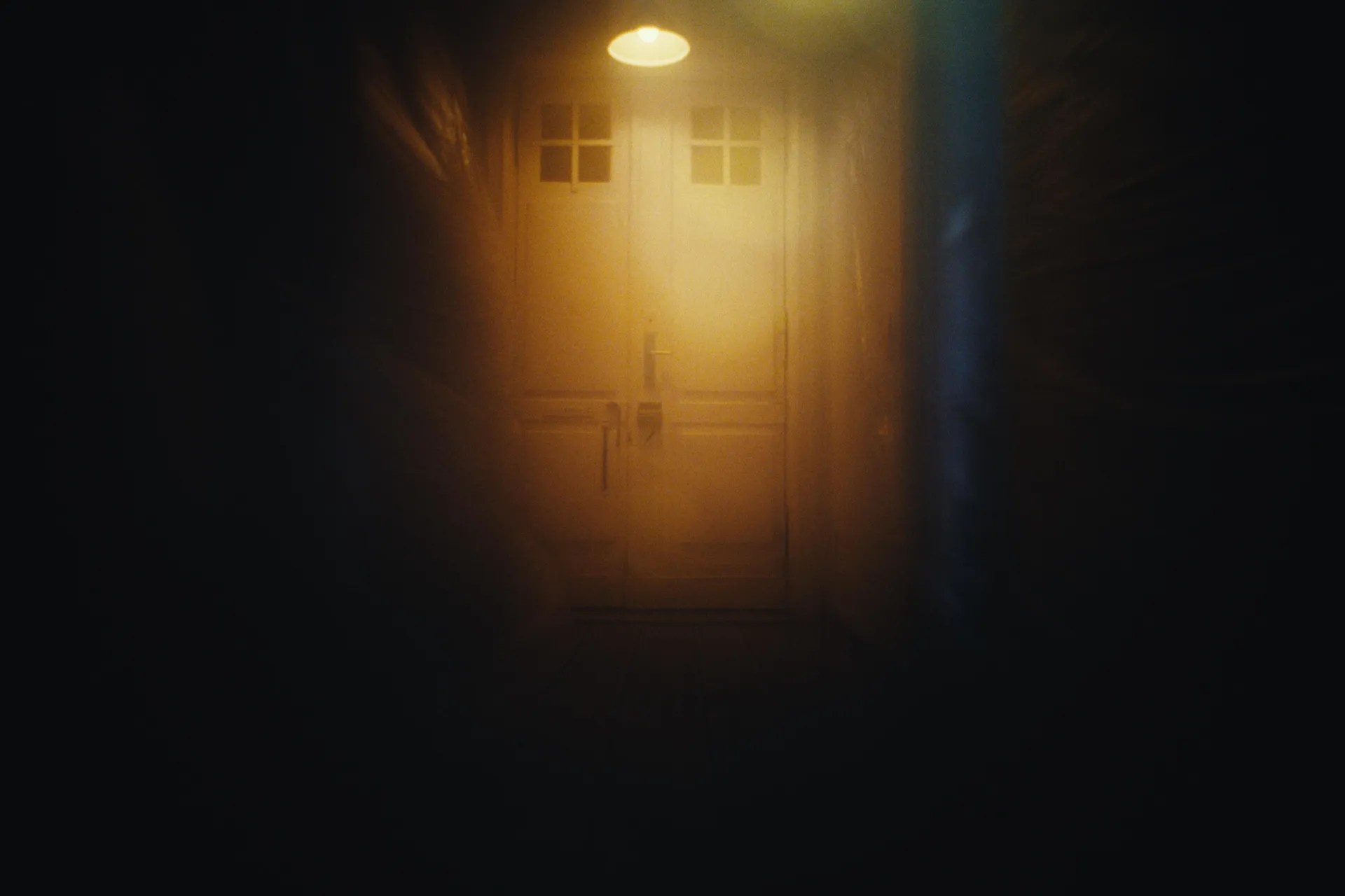 丝瓜视频 - 封面故事：镜头下的真实世界